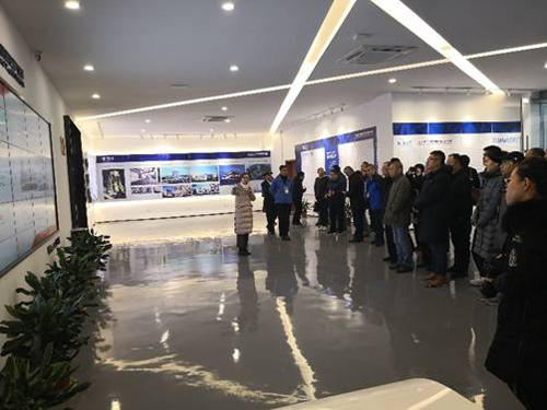 宁波高质量发展研讨会大连理工大学2018创新创业宁波行团队来我司产业园参观