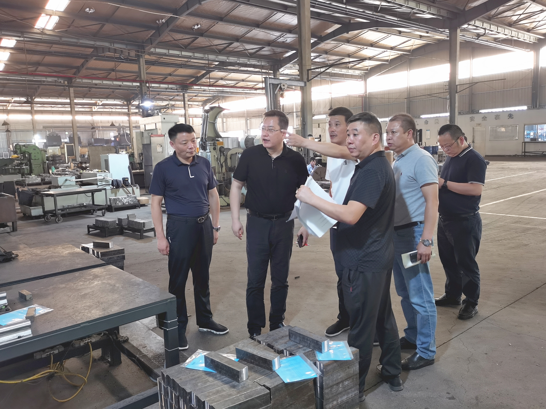 集团总裁柯建东莅临安徽betway西汉姆联指导工作